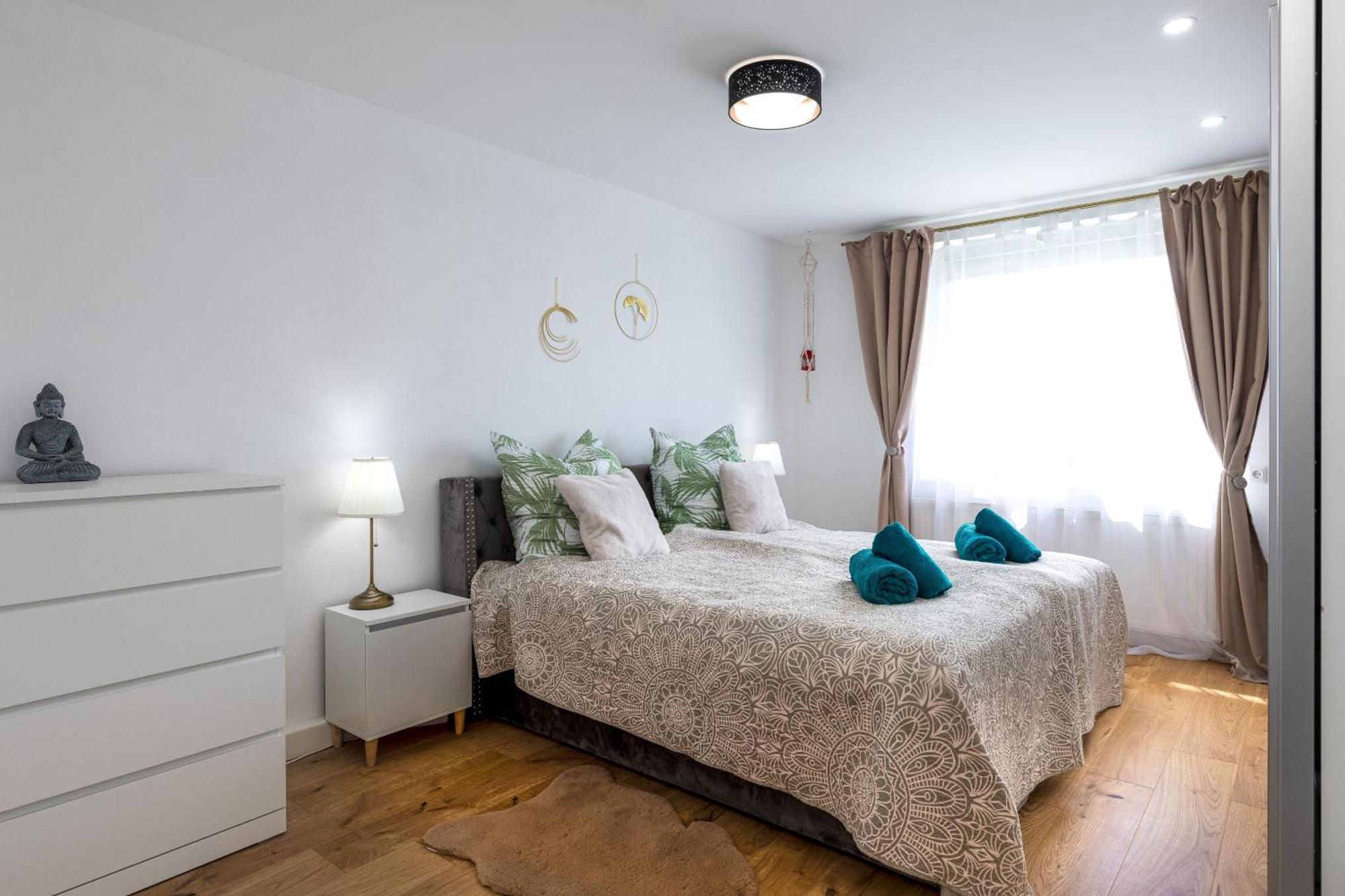 Schoenes, Modernes Apartment Mit Zwei Schlafzimmern - Zentral Mit Balkon Fuer 6 Personen Montabaur Exteriér fotografie
